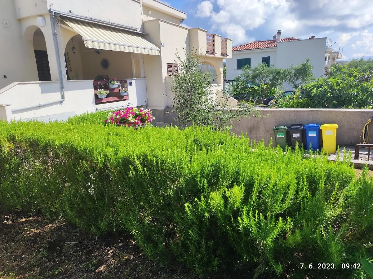 Apartment Apartman Luma Krk Town
