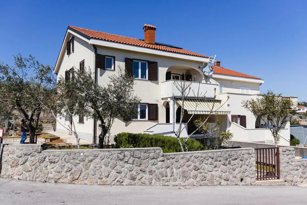 Apartment Apartman Luma Krk Town